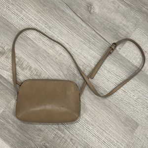 UNIVERSAL THREAD - TAN PURSE